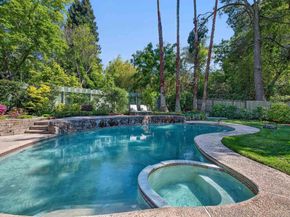 37 E Altarinda Dr, Orinda CA 94563