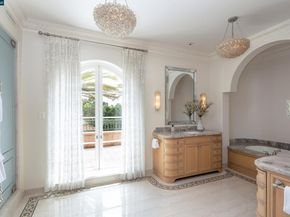 280 Indian Rd, Piedmont CA 94610