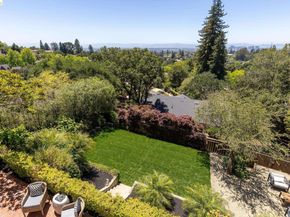 110 Somerset Rd, Piedmont CA 94611