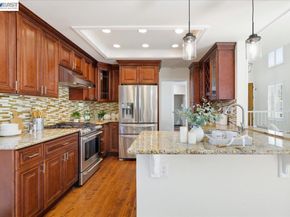 44 Summer Hill Ct, Danville CA 94526