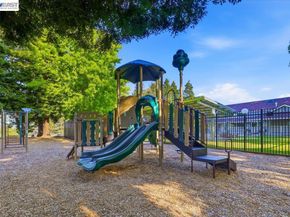 44 Summer Hill Ct, Danville CA 94526