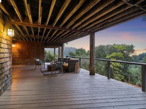 2223 Tunnel Rd, Oakland CA 94611