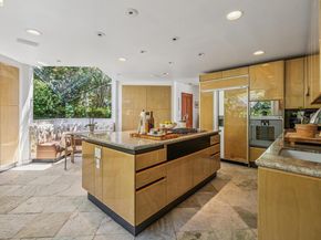 2223 Tunnel Rd, Oakland CA 94611
