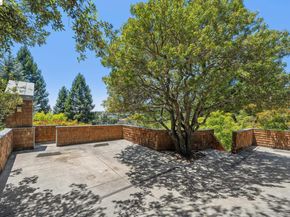 2223 Tunnel Rd, Oakland CA 94611