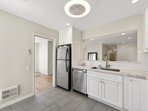 365 Perkins St 201, Oakland CA 94610