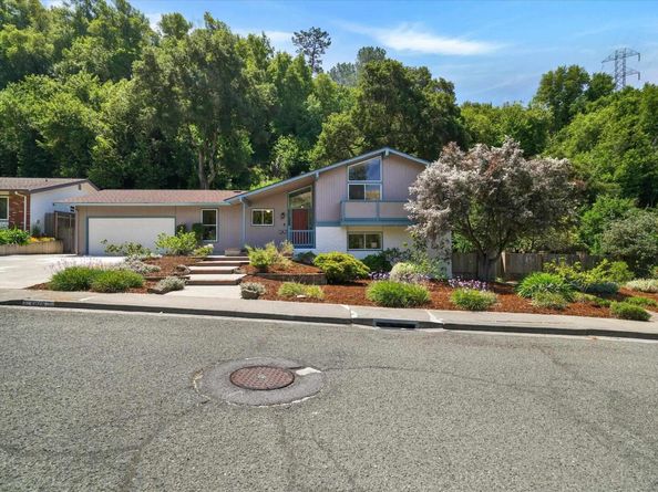 2826 Wright Ave, Pinole CA 94564