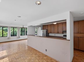 1227 E 33Rd St, Oakland CA 94610