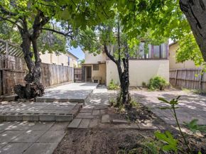 1227 E 33Rd St, Oakland CA 94610