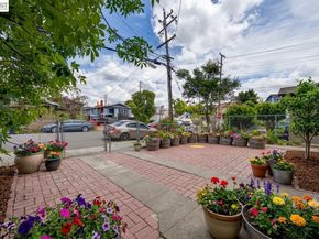 1227 E 33Rd St, Oakland CA 94610
