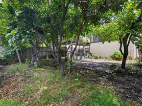1227 E 33Rd St, Oakland CA 94610