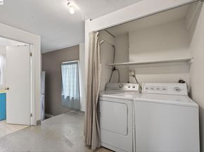 1227 E 33Rd St, Oakland CA 94610