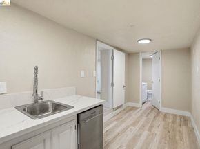 2469 Potter St, Oakland CA 94601