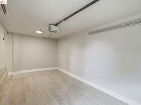 2469 Potter St, Oakland CA 94601