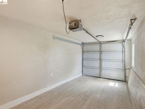 2469 Potter St, Oakland CA 94601
