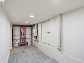 2469 Potter St, Oakland CA 94601