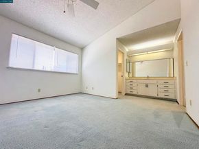 4864 Shadowfalls Dr, Martinez CA 94553