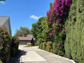 4864 Shadowfalls Dr, Martinez CA 94553