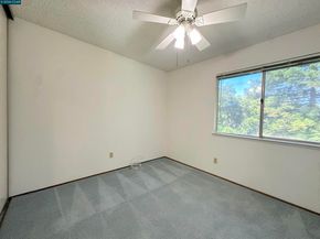 4864 Shadowfalls Dr, Martinez CA 94553