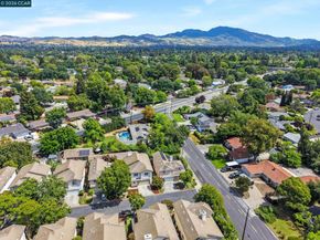 210 Ivywood Dr, Walnut Creek CA 94598