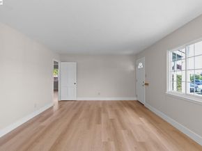 246 Tunis Rd, Oakland CA 94603