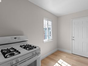 246 Tunis Rd, Oakland CA 94603