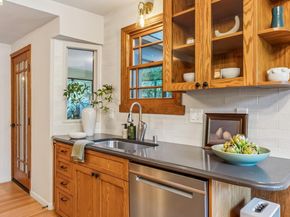 5504 Merriewood Dr, Oakland CA 94611