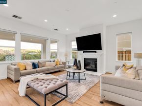 6937 Atlas Peak Dr, Dublin CA 94568