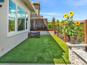 6937 Atlas Peak Dr, Dublin CA 94568