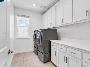 6937 Atlas Peak Dr, Dublin CA 94568