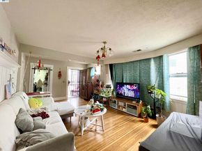 2517 Webb Ave, Alameda CA 94501