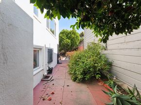 978 43Rd St, Oakland CA 94608