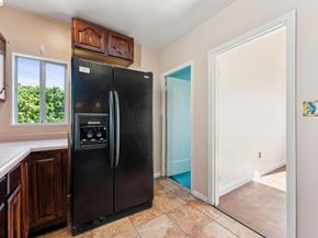 978 43Rd St, Oakland CA 94608