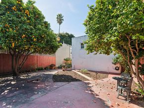 978 43Rd St, Oakland CA 94608