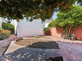 978 43Rd St, Oakland CA 94608