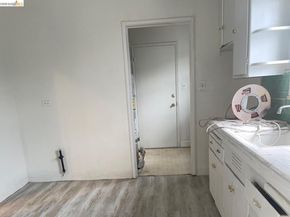 1626 104th Ave, Oakland CA 94603
