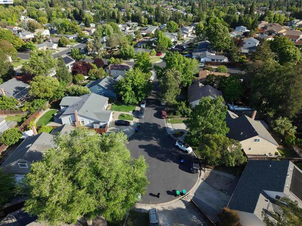 3749 Platt Ct N, Pleasanton CA 94588