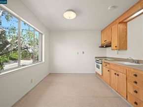 3037 College Ave, Berkeley CA 94705