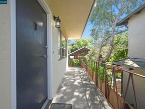 3037 College Ave, Berkeley CA 94705
