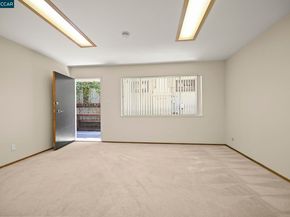 3037 College Ave, Berkeley CA 94705