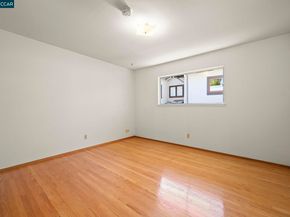 3037 College Ave, Berkeley CA 94705