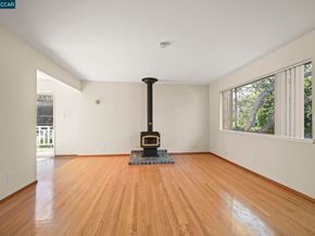 3037 College Ave, Berkeley CA 94705
