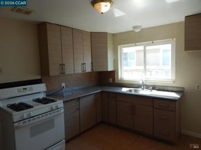 2854 16Th St, San Pablo CA 94806