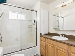 126 Ascot Ct B, Moraga CA 94556
