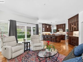 620 Amberwood Way, Livermore CA 94551