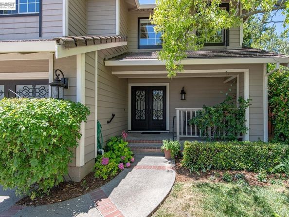 620 Amberwood Way, Livermore CA 94551