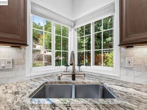 620 Amberwood Way, Livermore CA 94551