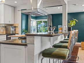 10809 Mcintyre St, Oakland CA 94605