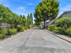2402 Heathrow Ln, San Leandro CA 94577