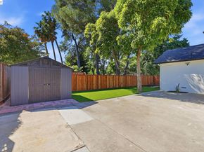 1913 W Middlefield Rd, Mountain View CA 94043