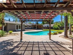 608 W Myrick Ct, Clayton CA 94517